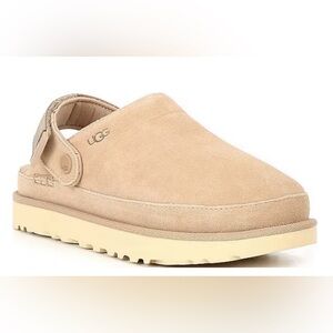 NIB - UGG - Goldenstar Suede Platform Clogs in Sand